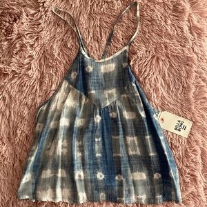 Cute Billabong crop tank Size M NWT